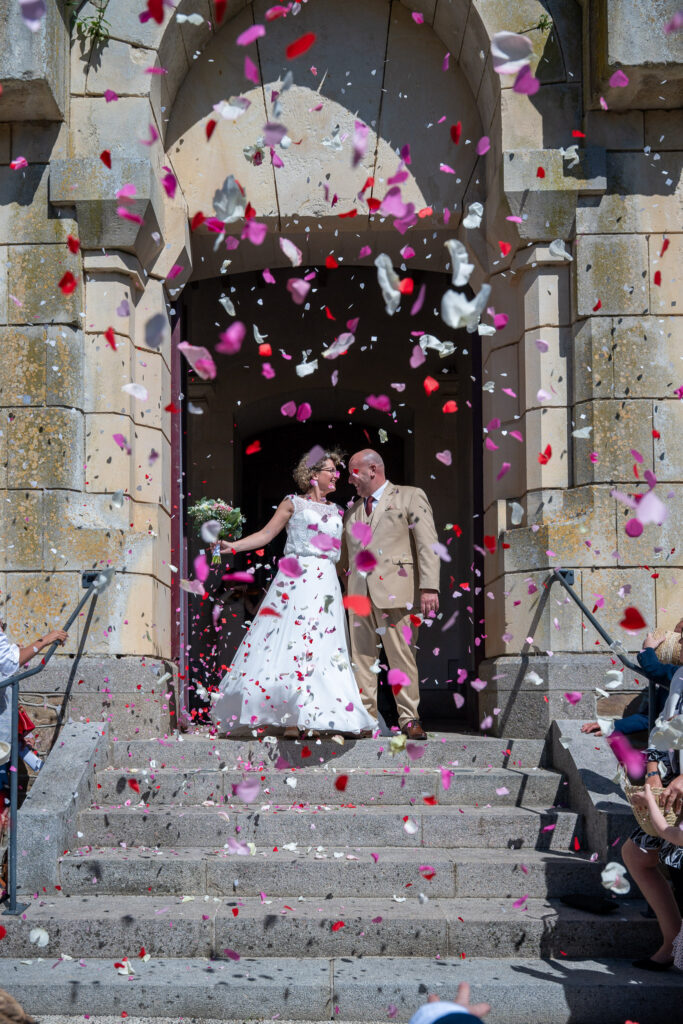 sortie ceremonie mariage confettis.jpg